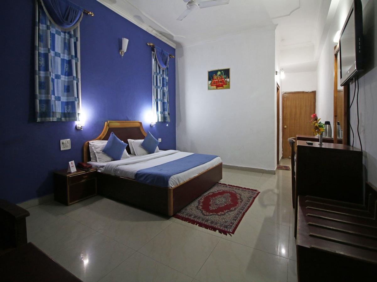 Oyo 5667 Katra Continental Otel Dış mekan fotoğraf