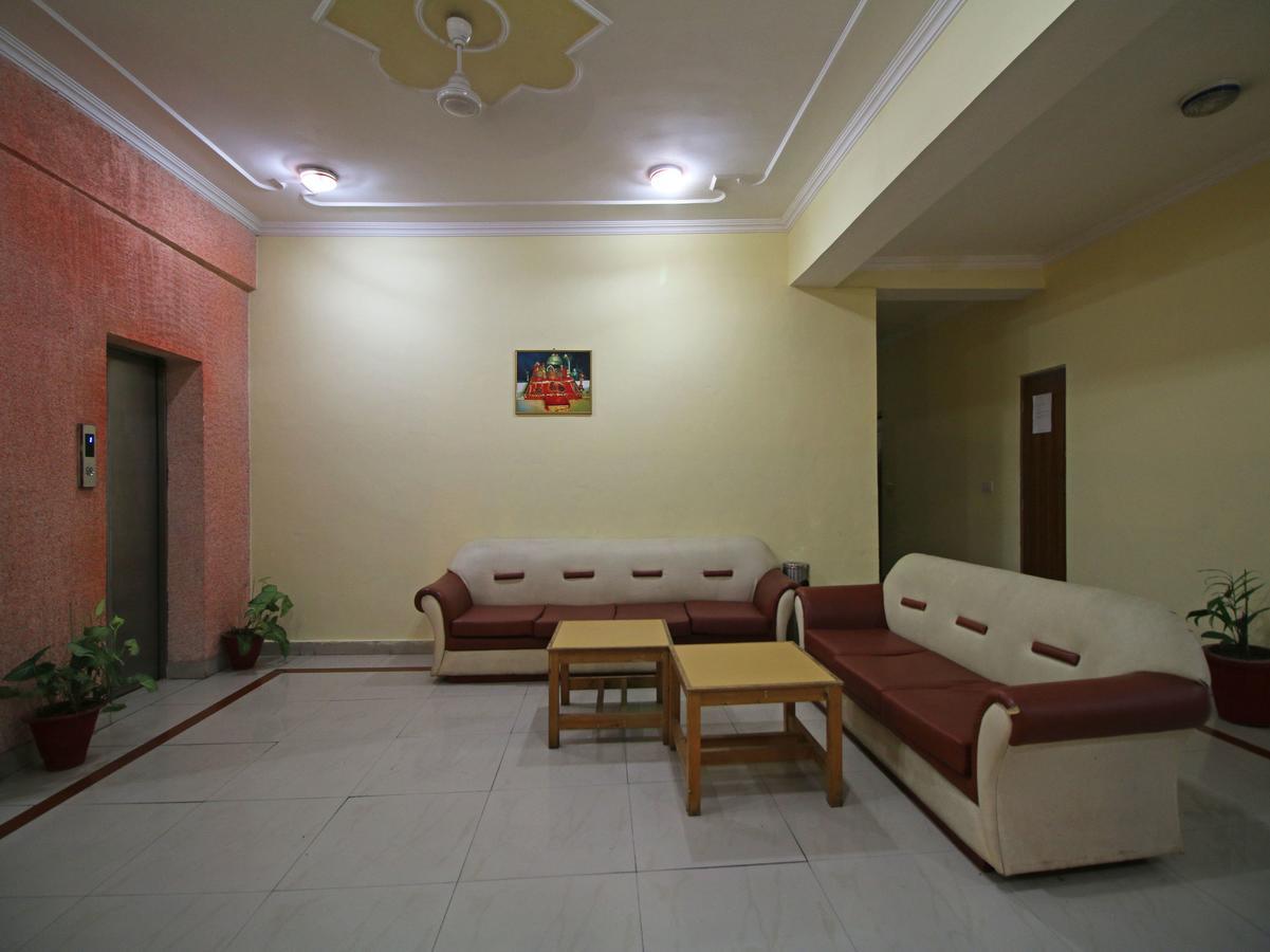 Oyo 5667 Katra Continental Otel Dış mekan fotoğraf